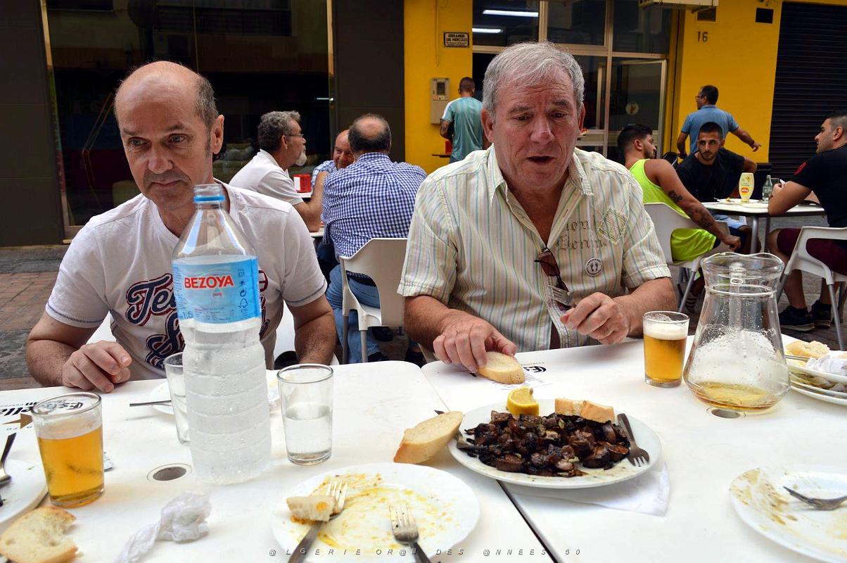 16 ALMERIA -TAPAS AVEC LES AMIS AU FLORIDA (17).JPG